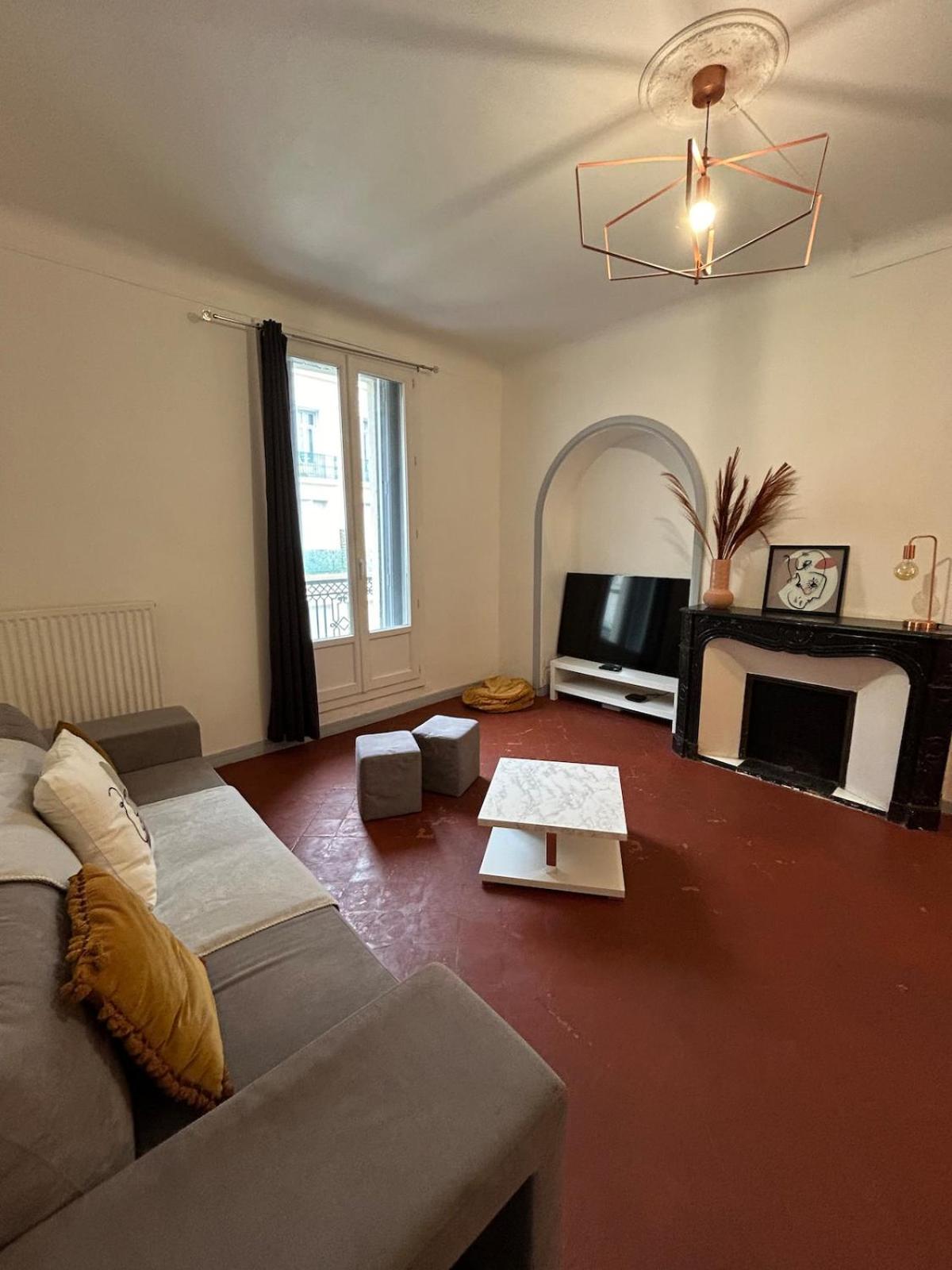 Grand Appartement De 100M2 -Allee Paul Riquet Beziers - 4Chambres - Wifi- Tv Connectee Bagian luar foto